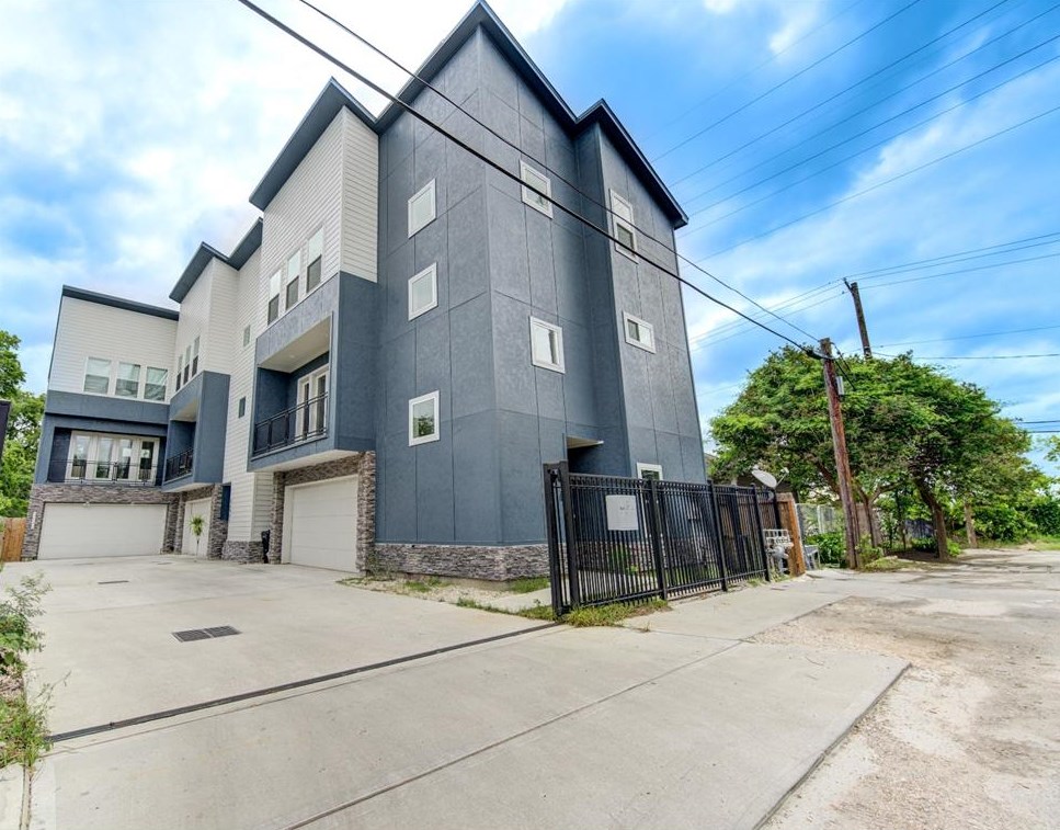 3549 Cline St, Houston TX  77020-5924 exterior