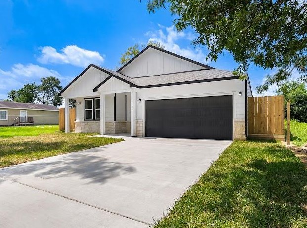5134 Pershing St, Houston, TX 77033