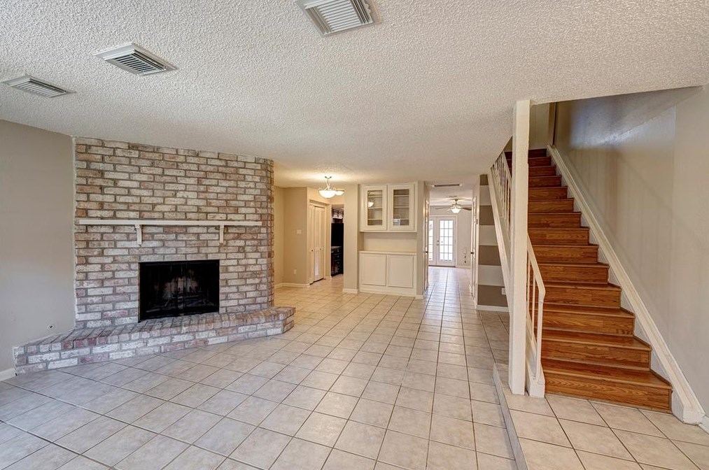 10796 Briar Forest Dr #5/23, Houston, TX 77042