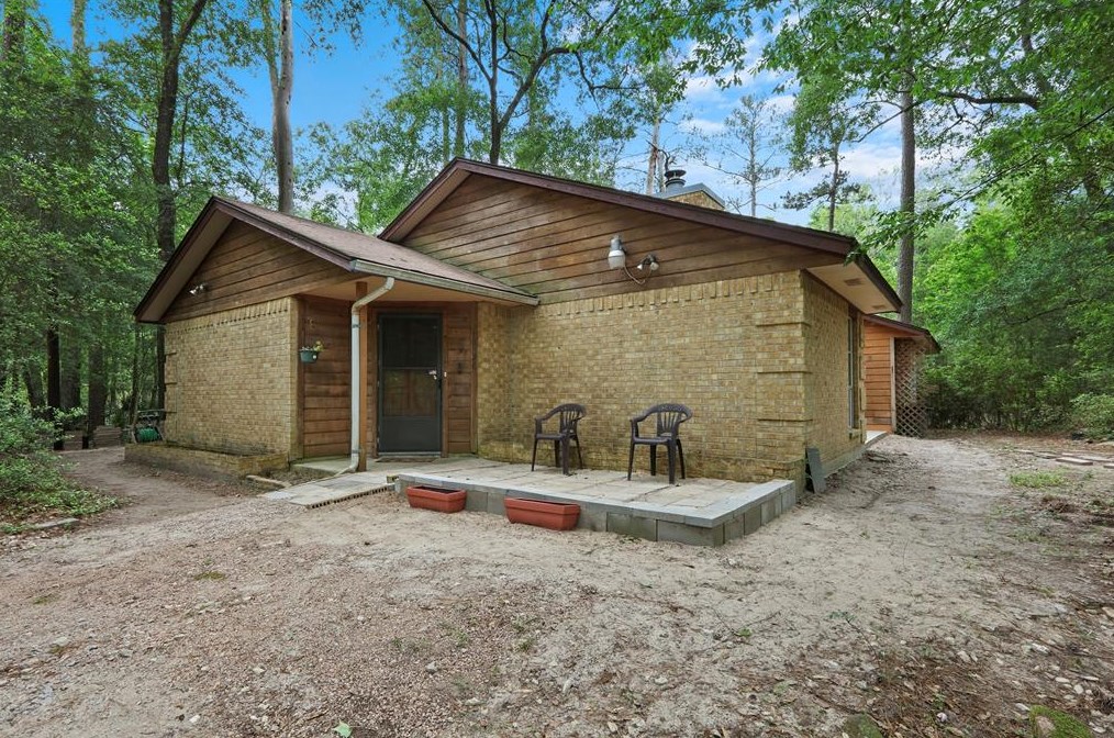 10926 Hummingbird Pl, Conroe, TX 77385