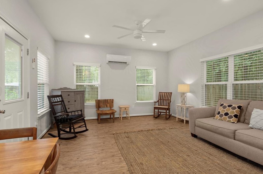 2211 Silver Oaks St, Roman Forest TX 77357-3105 exterior