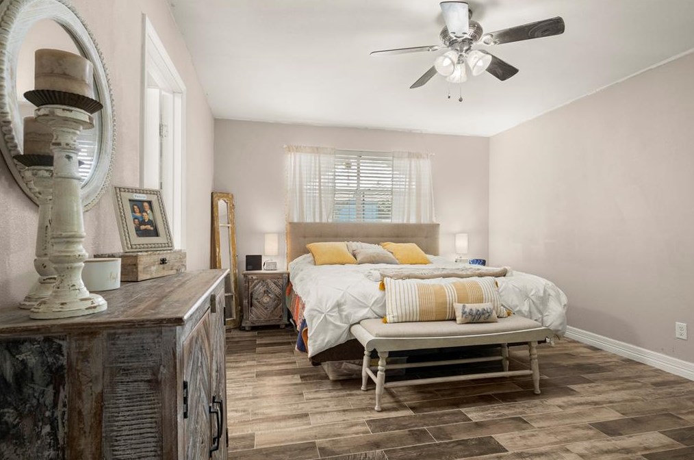 2211 Silver Oaks St, Roman Forest TX 77357-3105 exterior