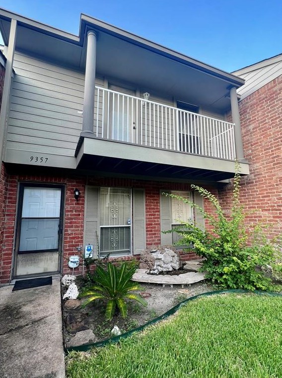 9357 Westwood Village Dr # 40, Houston, TX