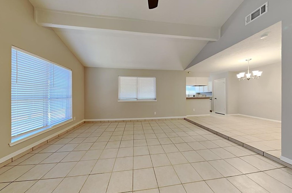 2309 Meadow Green Dr, Pearland, TX 77581