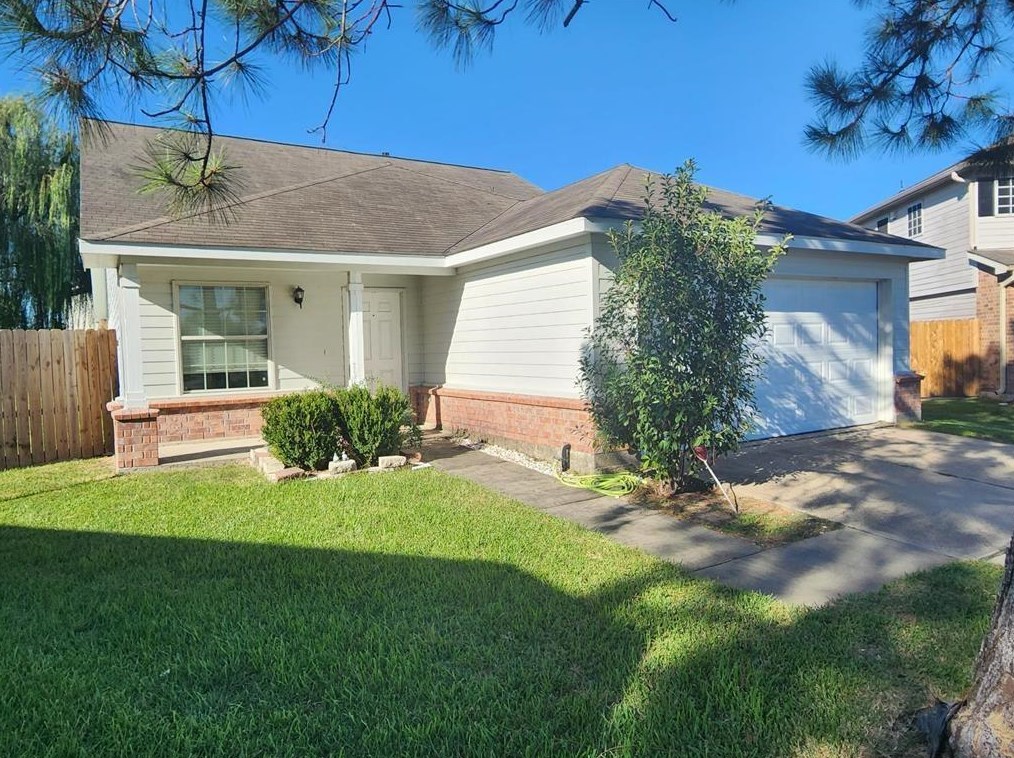 7822 Sativa Cir, Baytown TX  77521-1770 exterior
