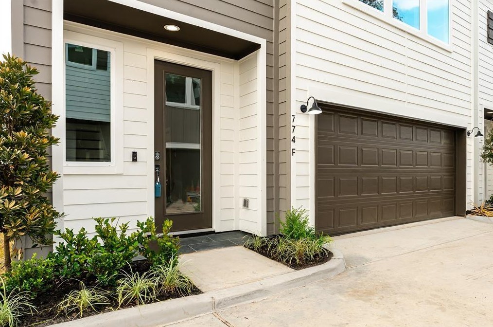 774 Paul Quinn St, Houston, TX 77091-4240
