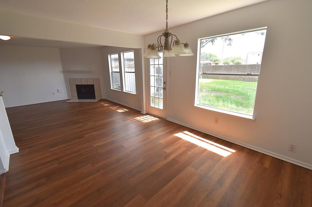 926 Rock Dr, Houston TX  77073-5318 exterior