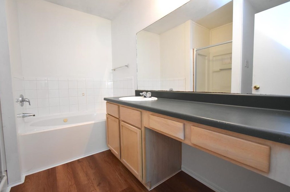 926 Rock Dr, Houston TX  77073-5322 exterior