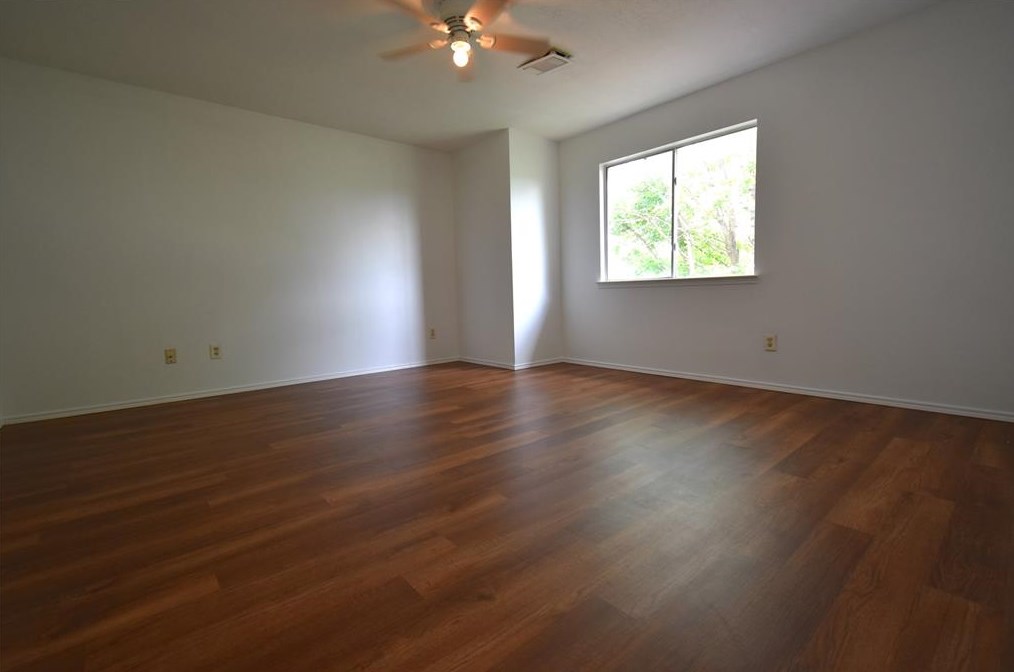 926 Rock Dr, Houston TX  77073-5322 exterior