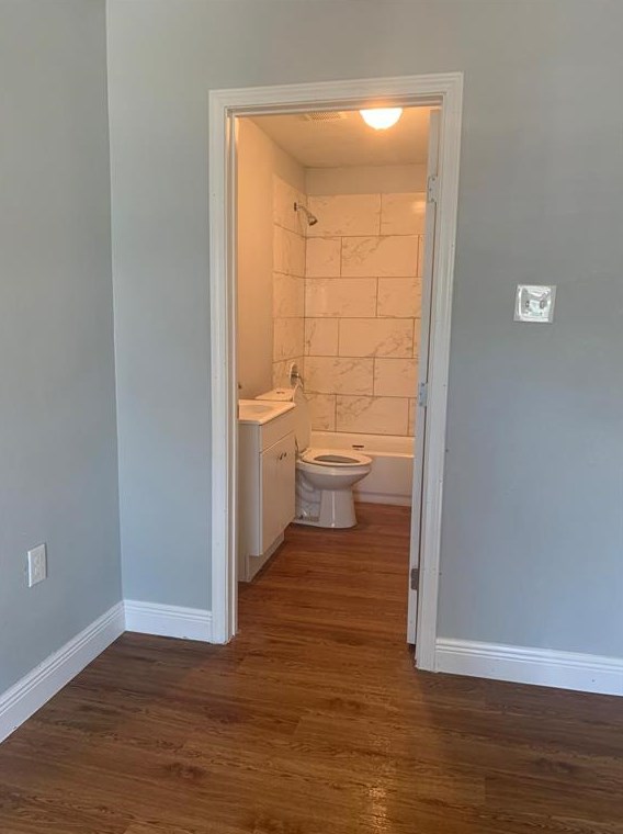 5859 Westover St, Houston TX  77033-2233 exterior