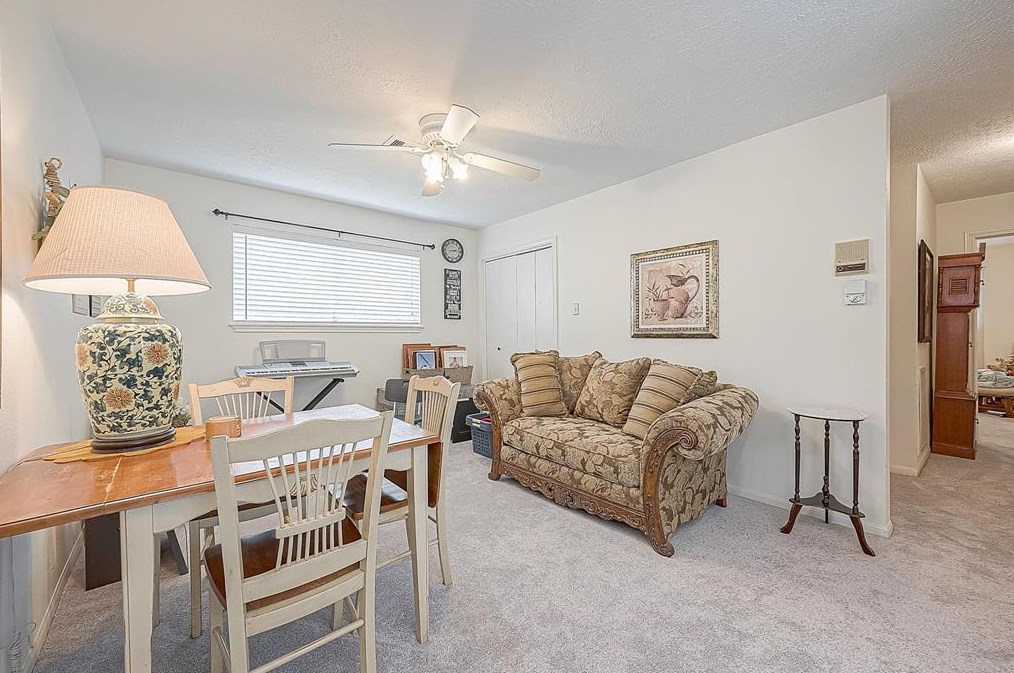 11518 Normont Dr, Houston TX  77070-2958 exterior