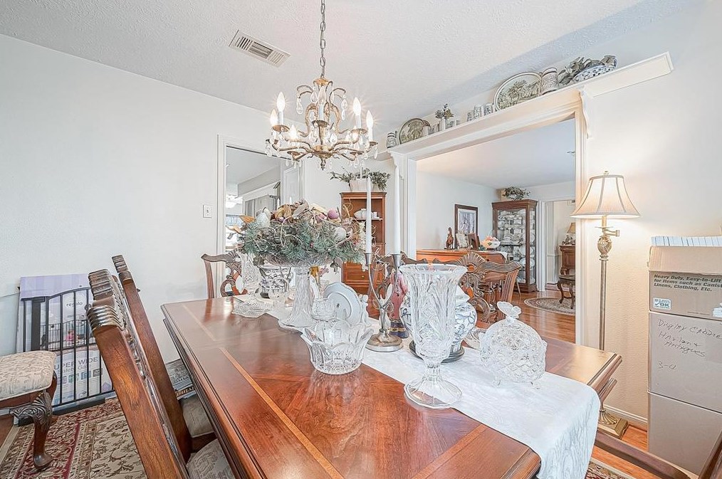 11518 Normont Dr, Houston TX  77070-2958 exterior