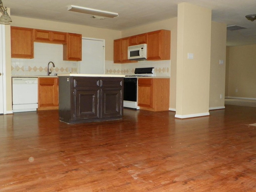 21011 Harvest Terrace Ln, Spring TX  77379-3080 exterior