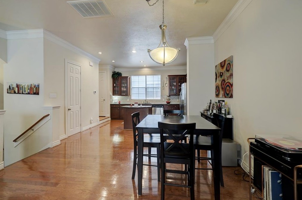 1644 13 St, Houston TX  77008-7146 exterior