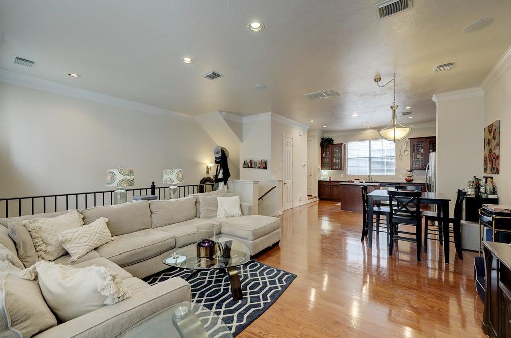 1644 13th St, Houston TX  77008-6451 exterior