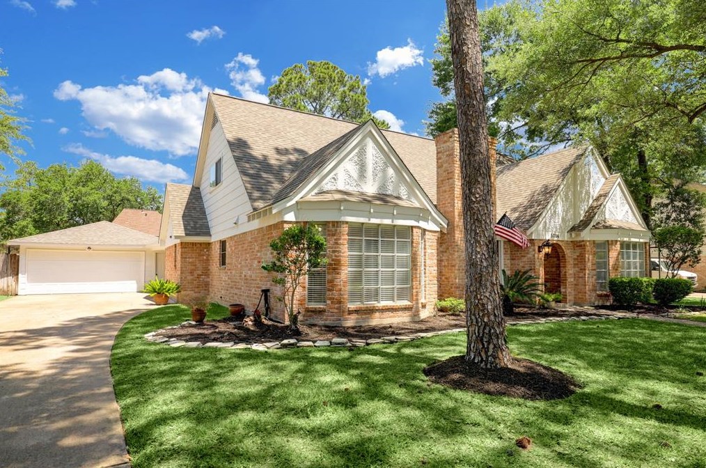 5714 Spanish Oak Dr, Houston, TX 77066