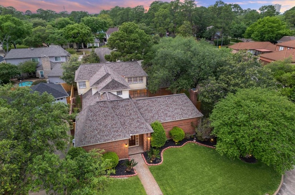 502 Commodore Way, Houston, TX 77079-2507