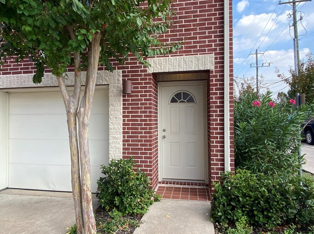 3501 Link Valley Dr Apt 804, Houston, TX 77025