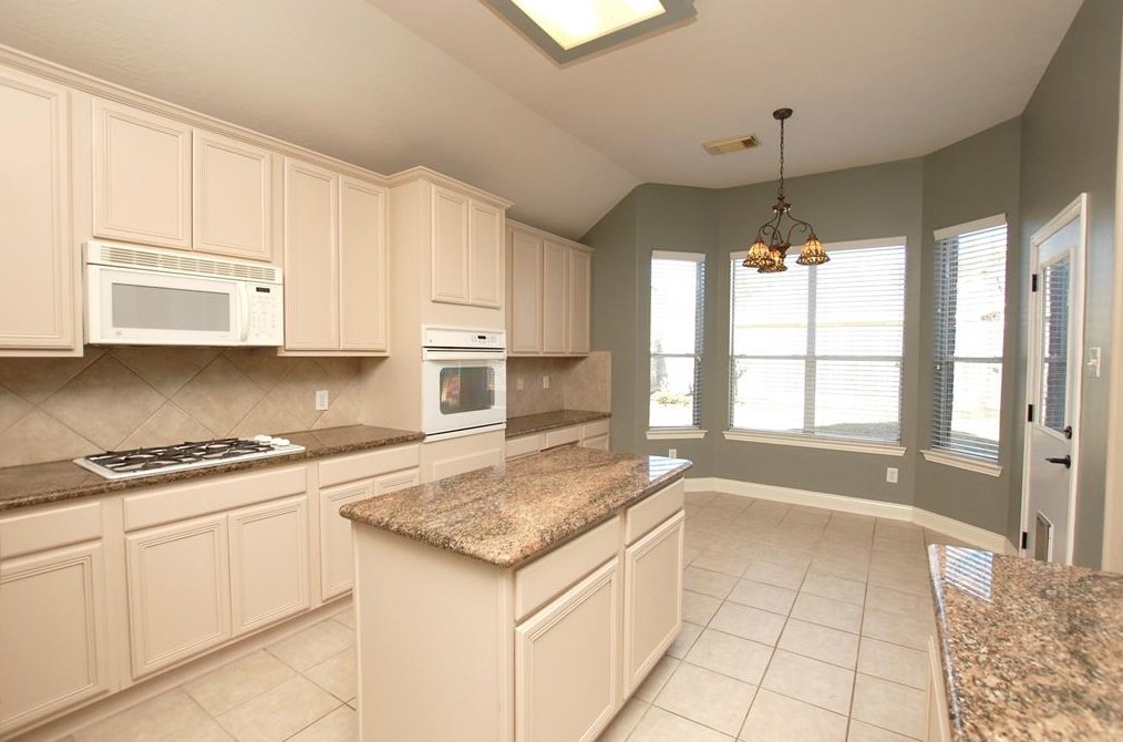 2603 Arrowhead Creek Ln, Pearland, TX 77581