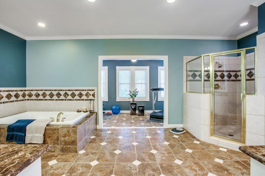 425 Marshall, Houston TX  77006-4607 exterior