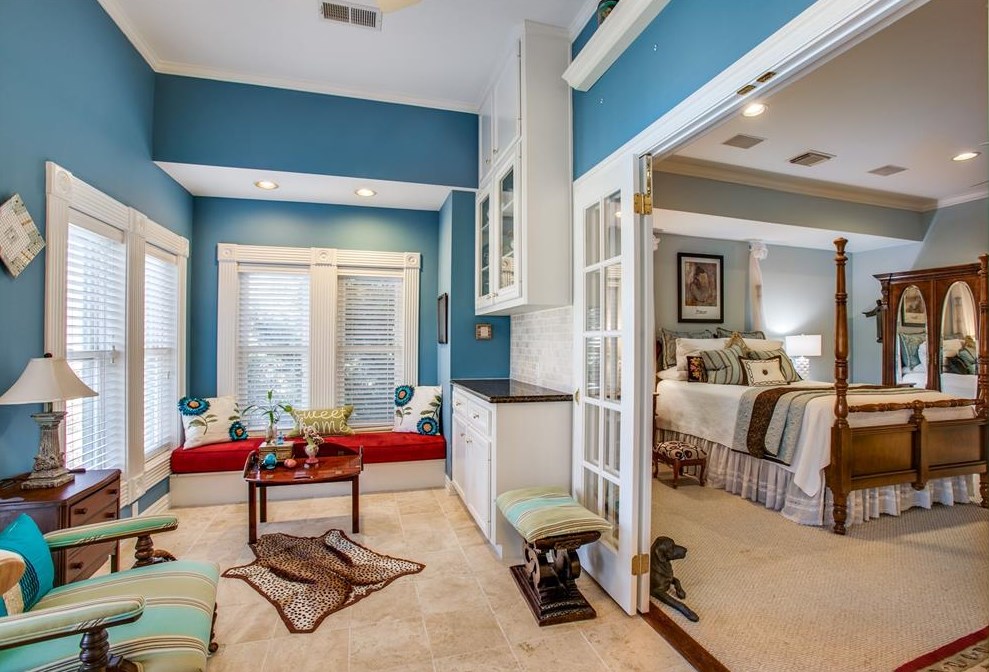 425 Marshall, Houston TX  77006-4607 exterior