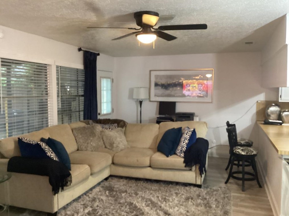 3610 Mayfield Oaks Ln, Houston TX  77088-5641 exterior