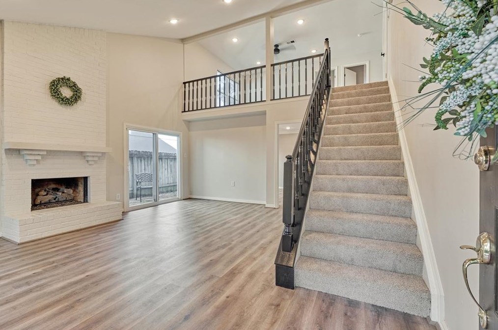10 Coralberry Rd, Spring TX  77381-2868 exterior