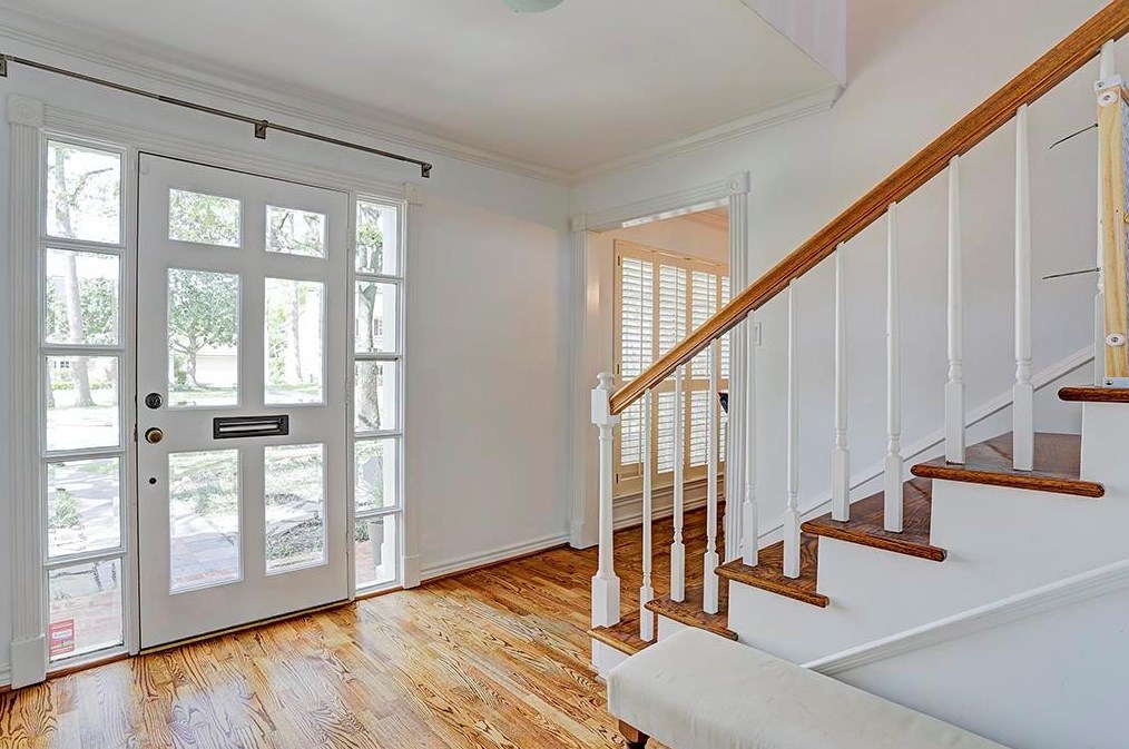 606 Val Lena Dr, Houston, TX 77024-4012