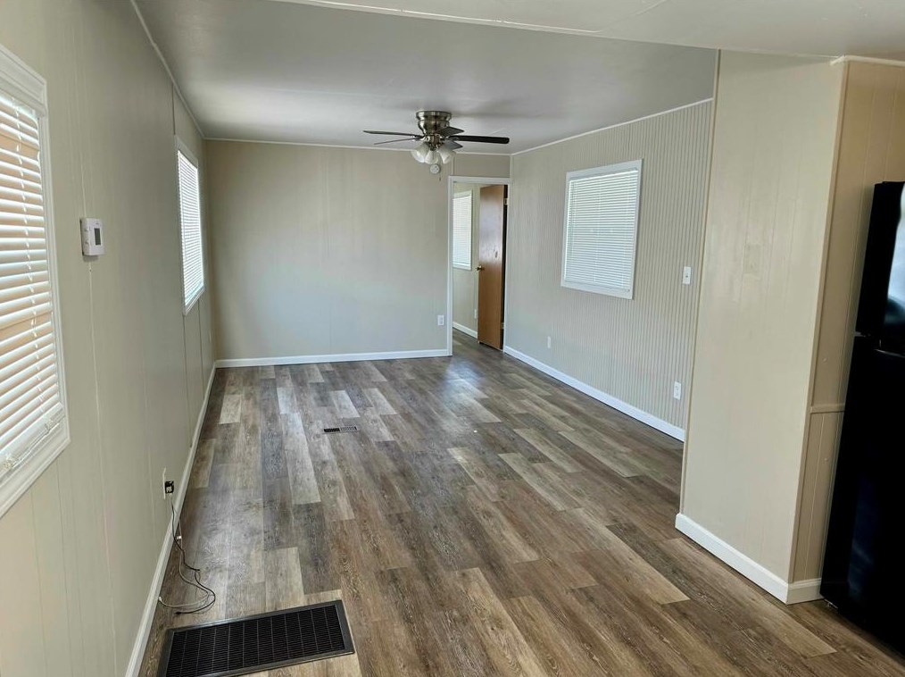 1718 W Dumble St #5, Alvin, TX 77511