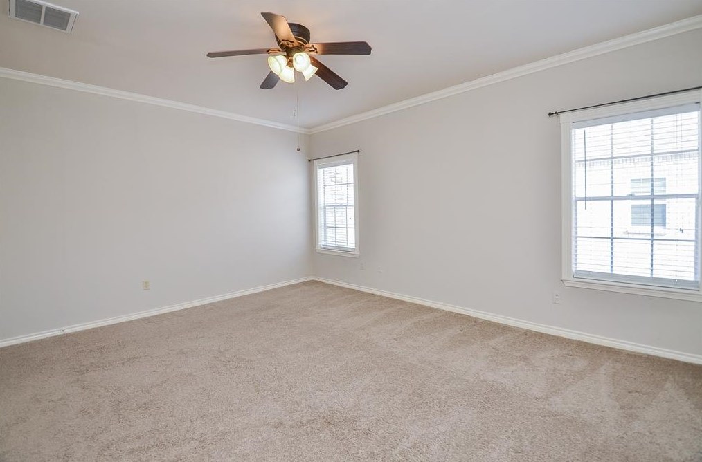414 Wilcrest Dr, Houston TX  77042-2739 exterior