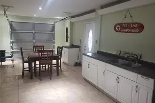 3722 Laguna Dr, Galveston, TX 77554 - Photo 20