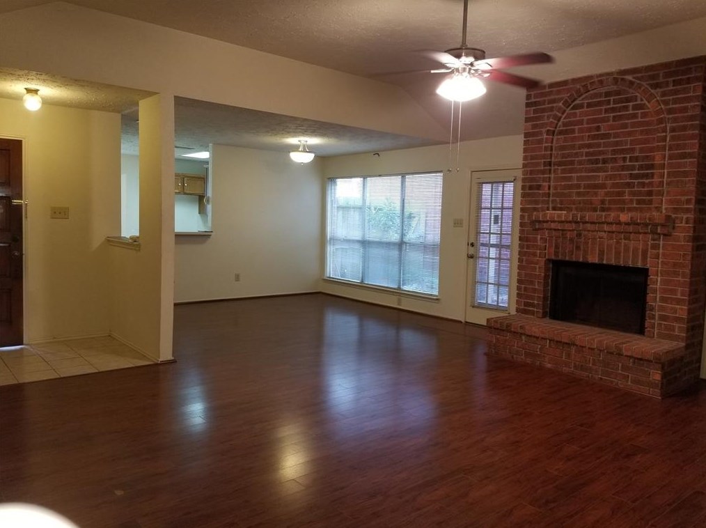 12118 Southmeadow Dr, Stafford, TX 77477