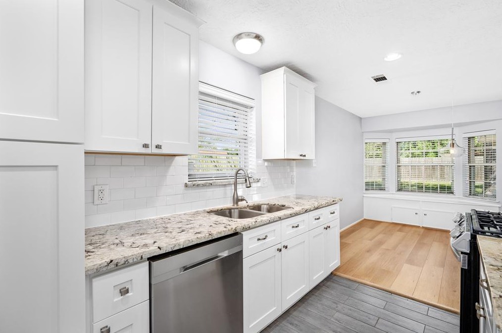 9110 Theysen Dr, Houston TX  77080-3021 exterior