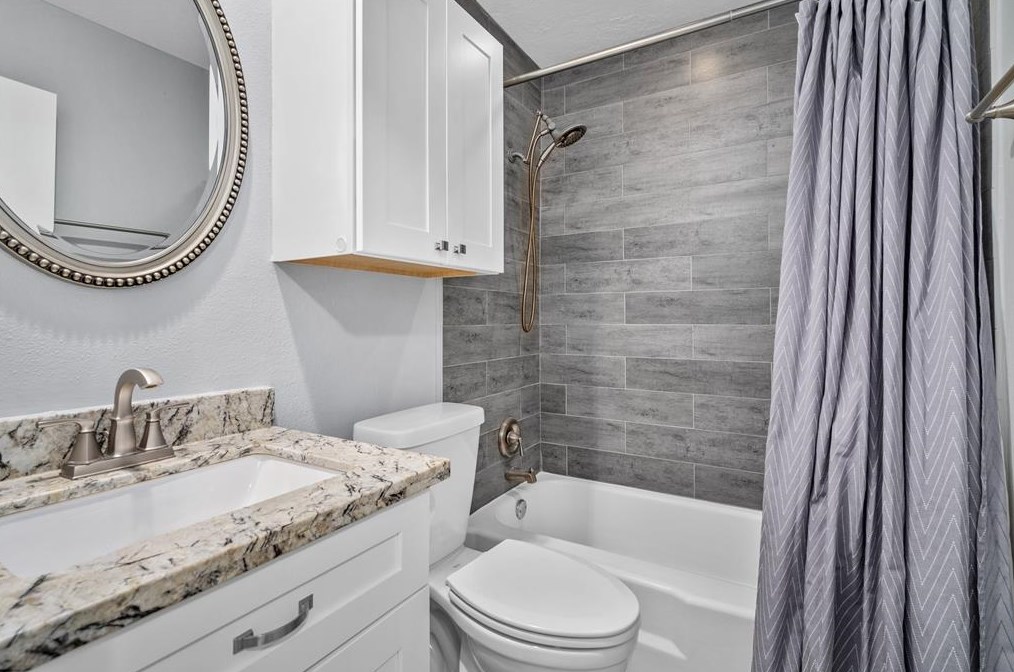 9110 Theysen Dr, Houston TX  77080-3021 exterior