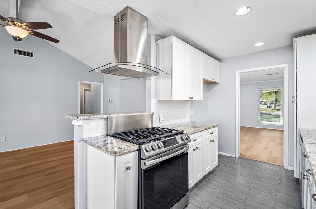 9110 Theysen Dr, Houston TX  77080-3021 exterior