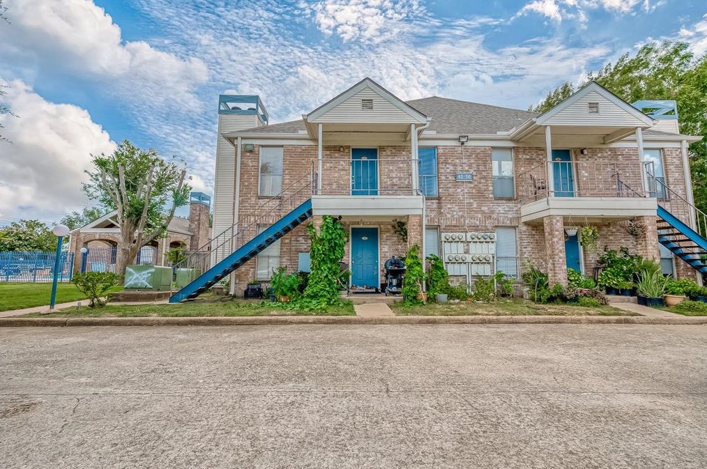 3900 Woodchase Dr # 46, Houston, TX 77042