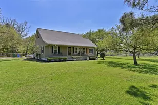 1 Wolfe Ln, Manvel, TX 77578 - Photo 4