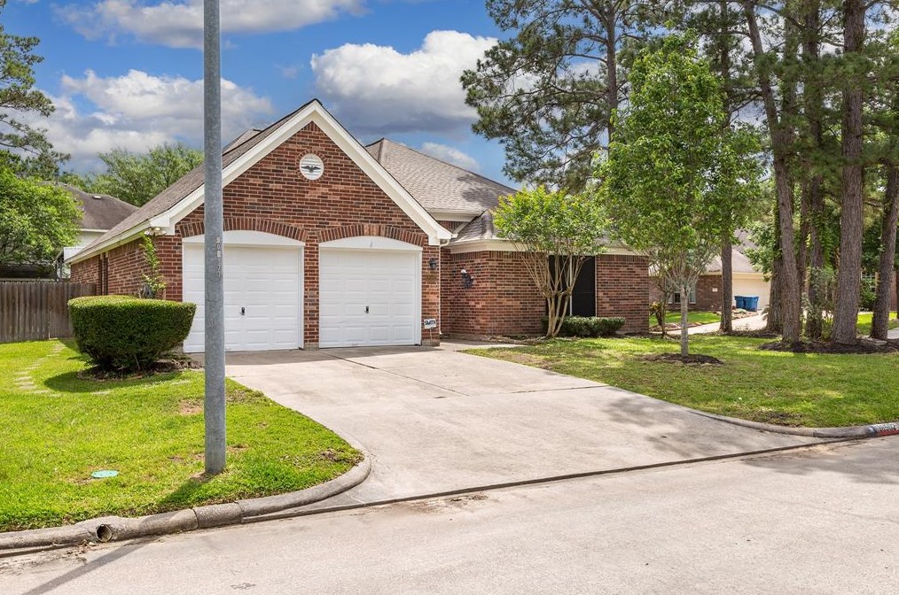 18502 Quail Brock Dr, Humble, TX 77346