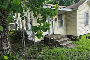 1609 Cavalcade St, Houston, TX 77009 - Photo 2