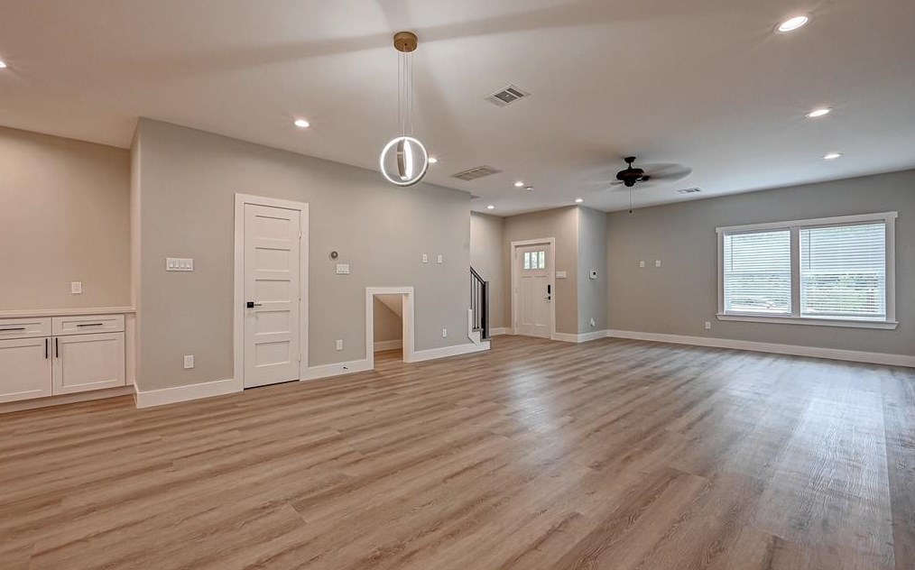 807 Ave J Pl A/b, Conroe, TX 77301