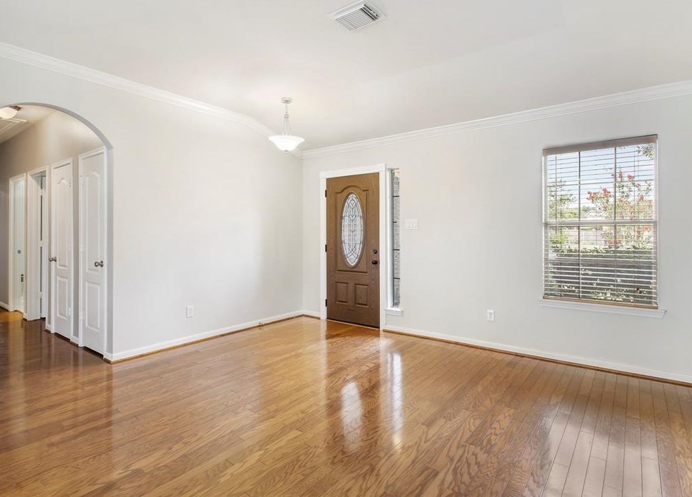 524 Cedar Branch Dr, League City, TX 77573