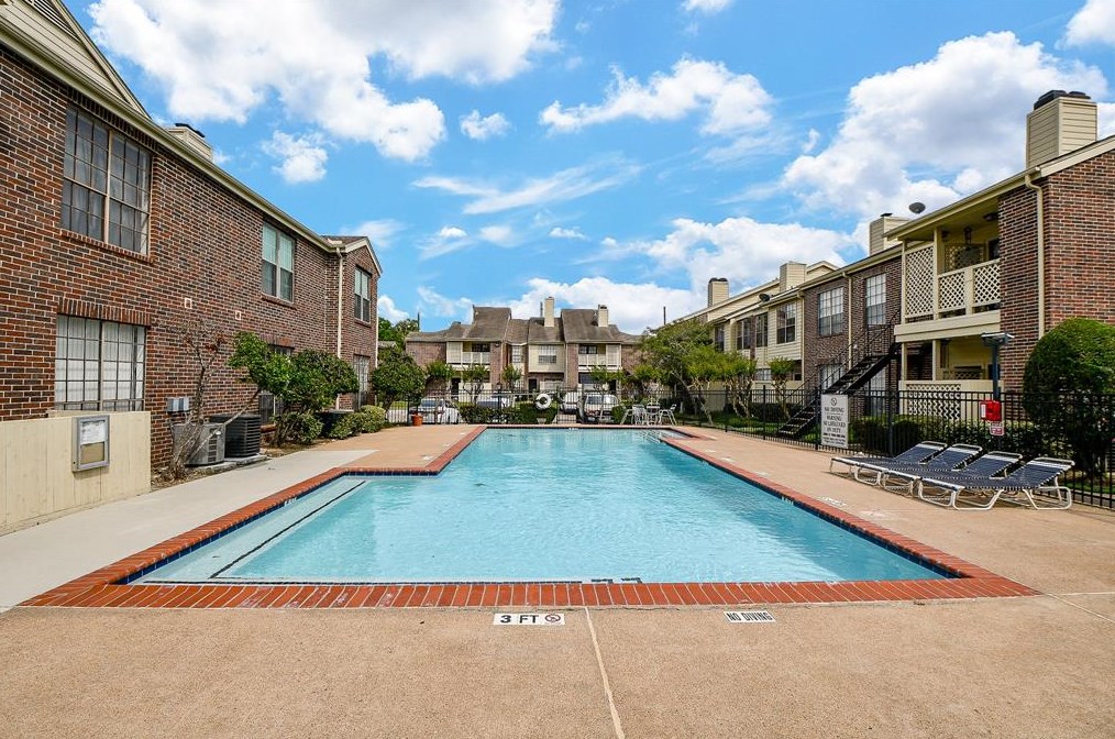 2121 El Paseo St Apt 1805, Houston, TX 77054