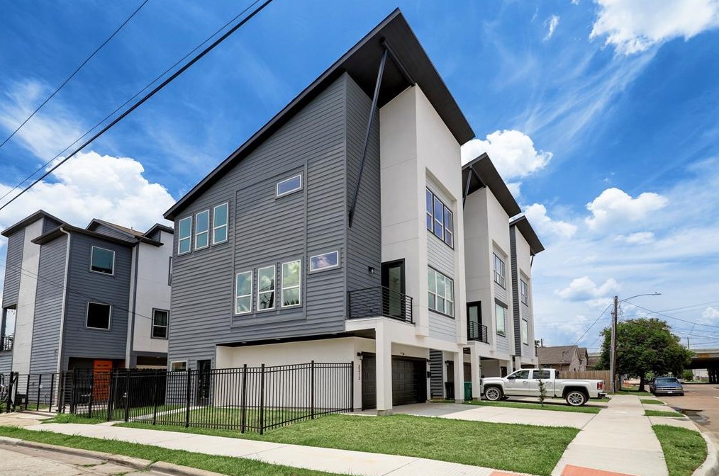 3313 Baer St, Houston, TX 77020