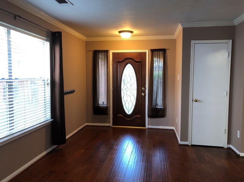5819 Tidewater Dr, Houston, TX 77085