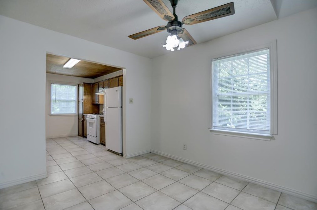 2410 Marble Falls Dr, Spring TX  77373-6266 exterior
