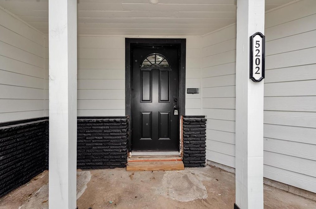 5202 Cortelyou Ln, Houston TX  77021-3114 exterior