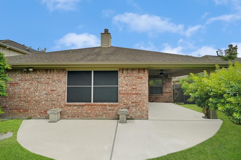 26937 Carriage Mnr Ln, Humble TX 77339-6203 exterior