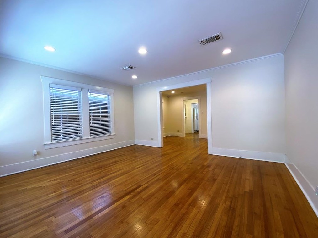 1643 Park St, Houston, TX 77019-5325