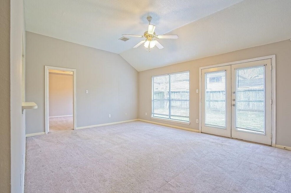 599 Orangewood Dr, Conroe TX  77302-8201 exterior