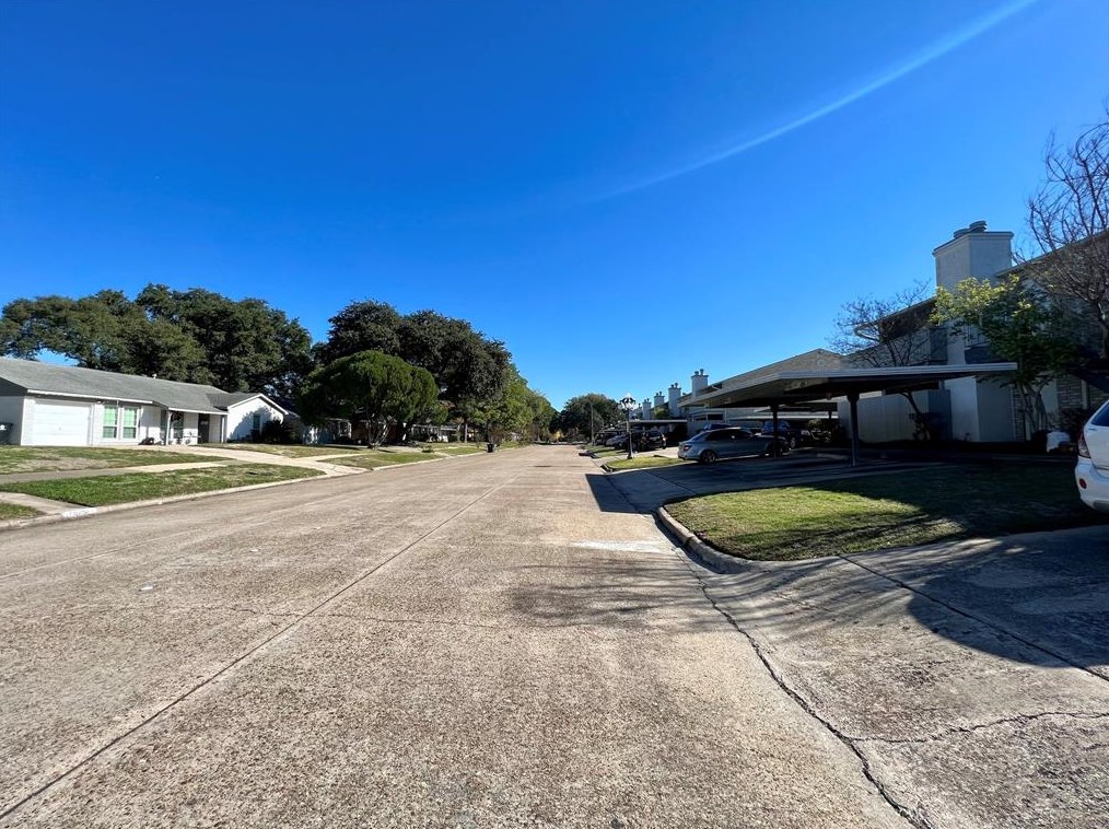 8787 Brae Acres Rd Apt 101, Houston, TX 77074